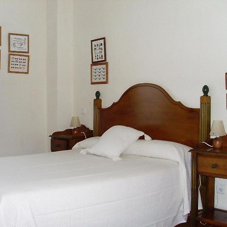 Apartamentos Club Condal 코밀라스 외부 사진