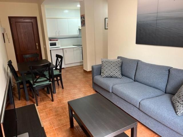Apartamentos Club Condal 코밀라스 외부 사진