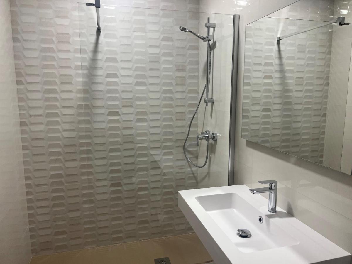 Apartamentos Club Condal 코밀라스 외부 사진