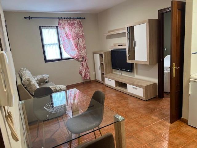 Apartamentos Club Condal 코밀라스 외부 사진
