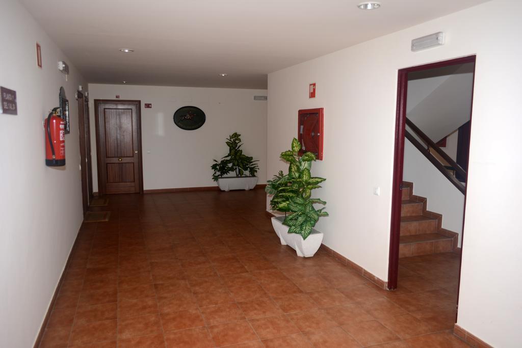 Apartamentos Club Condal 코밀라스 외부 사진