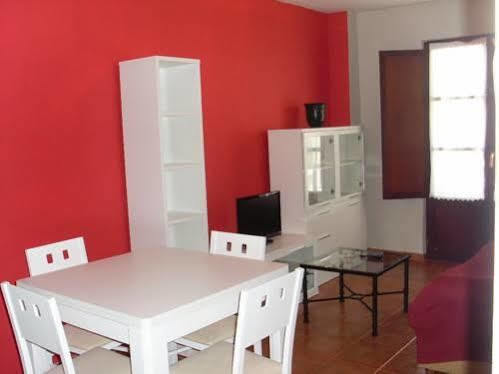 Apartamentos Club Condal 코밀라스 외부 사진