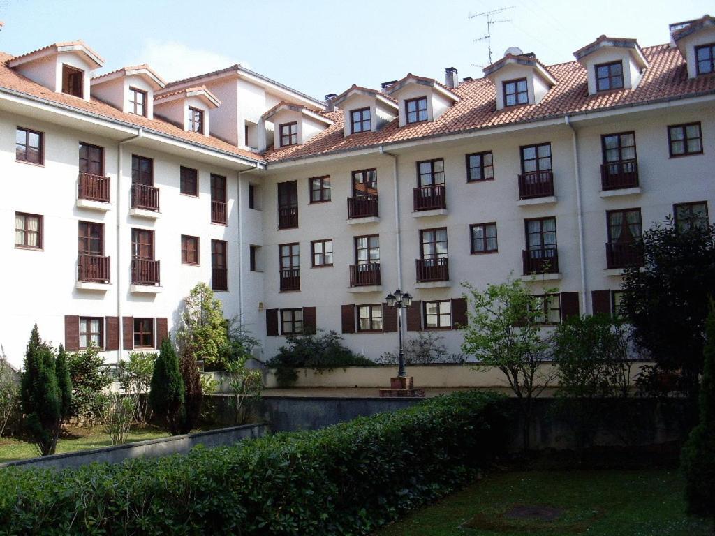 Apartamentos Club Condal 코밀라스 외부 사진
